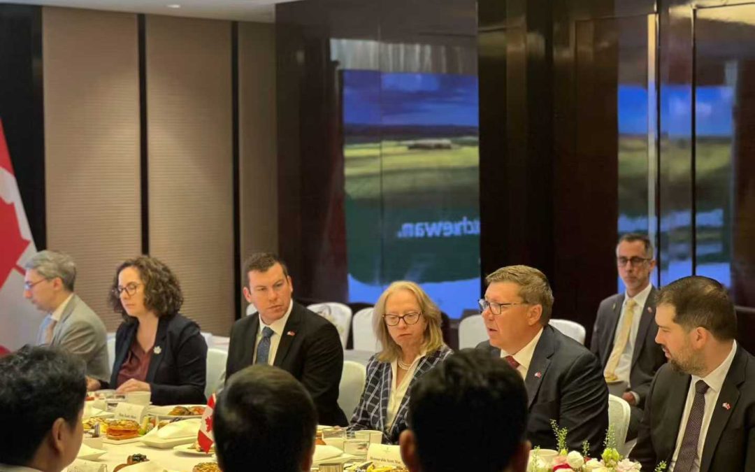 CCBC Hosts Business Roundtable with Premier Moe and Parliamentary Secretary Blois in Beijing