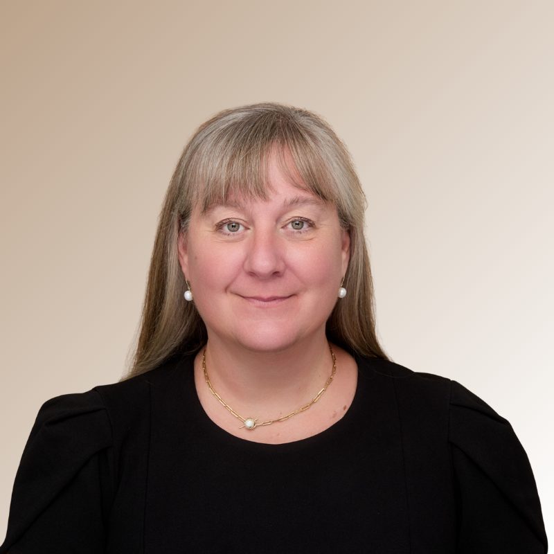 安大略省分支机构 4 Clare Barnett